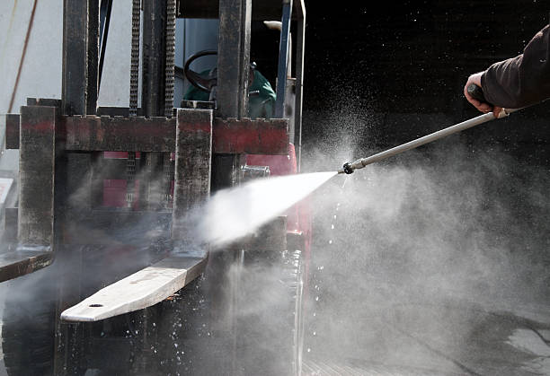 Best Sidewalk Pressure Washing  in Ten Mile Creek, MD